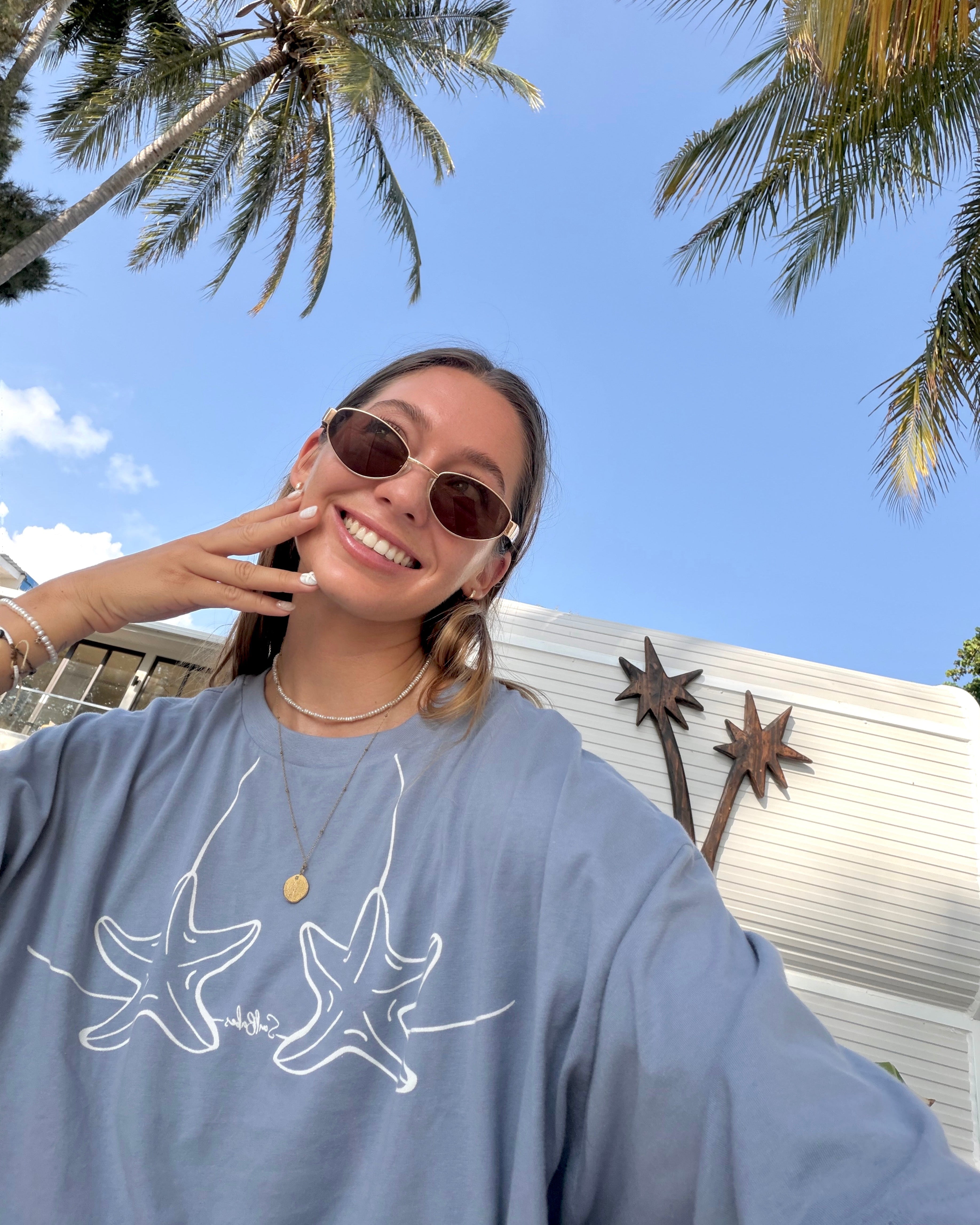 Bikini Babes tee🐚🥥💭
