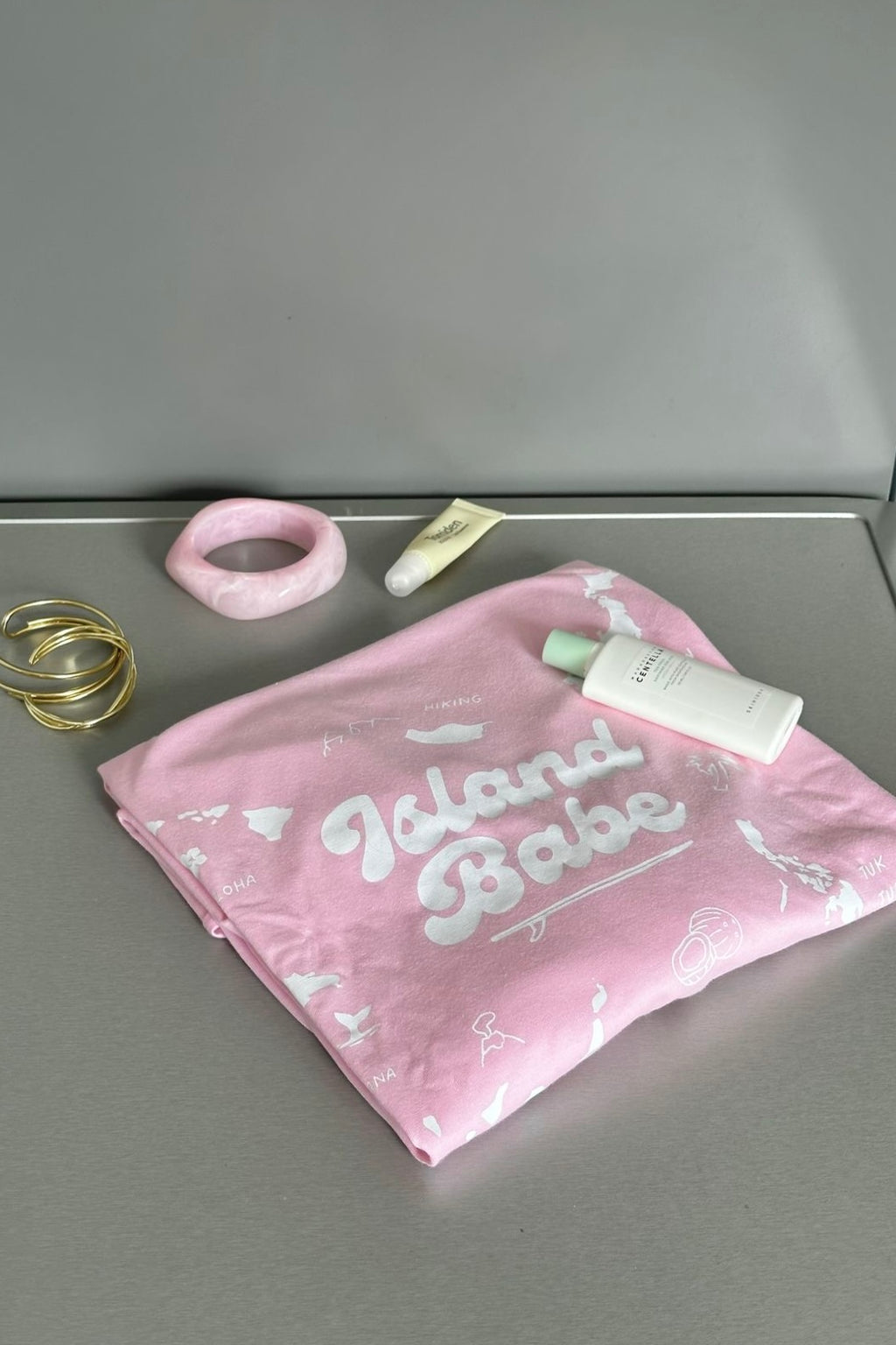 Island Babe Tee Pinky - doručení 4 týdny